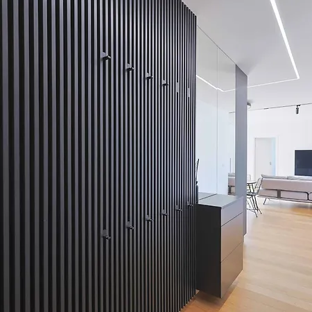 Apartment Downtown Luxe Retreat- Konventna *