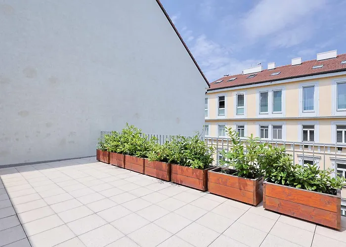 Downtown Luxe Retreat- Konventna