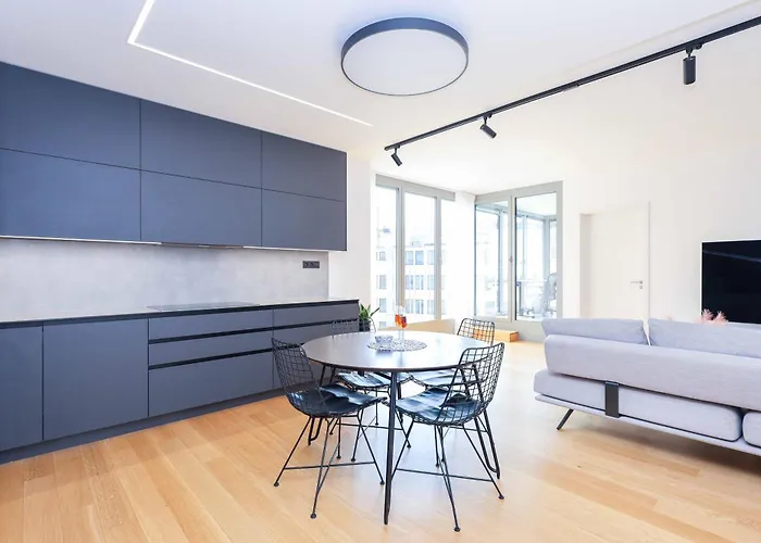 Downtown Luxe Retreat- Konventna Apartmán *