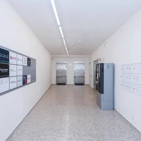 Lägenhet Downtown Luxe Retreat- Konventna