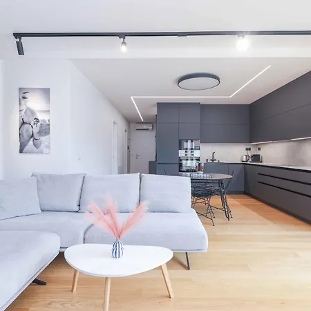 Downtown Luxe Retreat- Konventna Lägenhet *